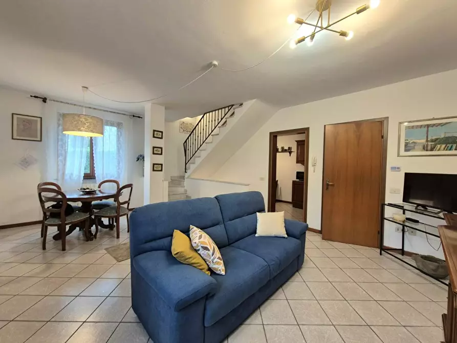 Immagine 9 di Villetta a schiera in vendita  a Pescaglia