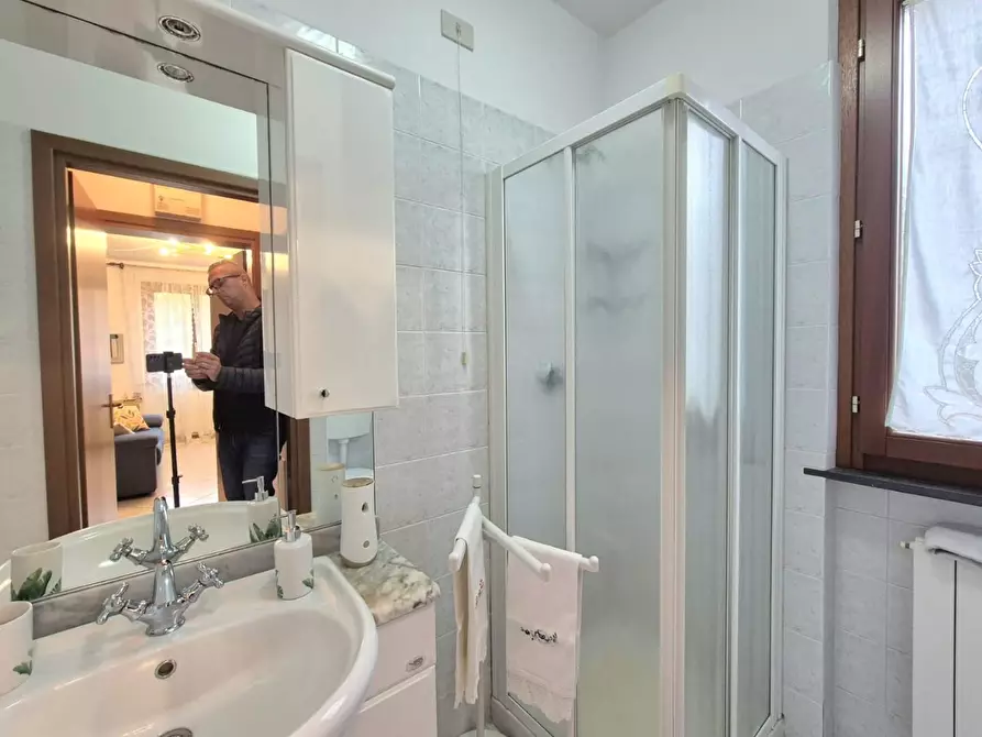 Immagine 13 di Villetta a schiera in vendita  a Pescaglia