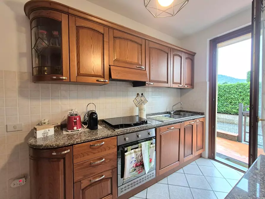 Immagine 10 di Villetta a schiera in vendita  a Pescaglia