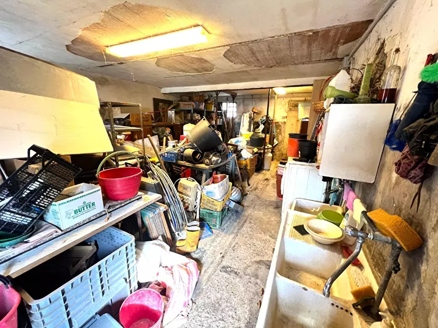 Immagine 20 di Casa colonica in vendita  a Cerreto Guidi