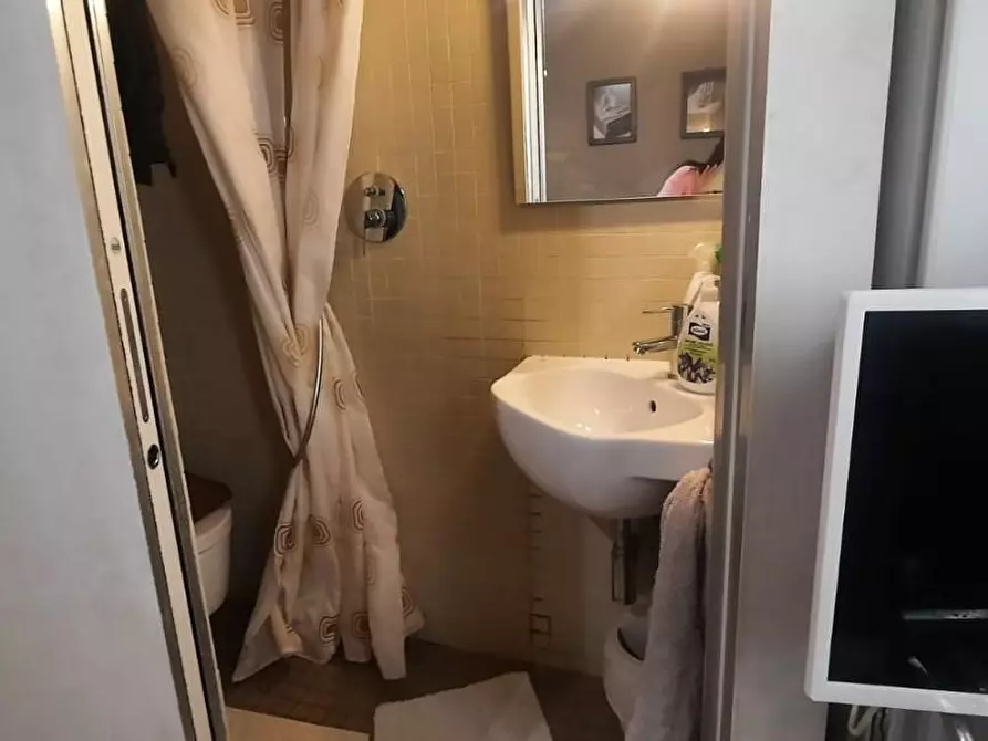 Immagine 12 di Casa indipendente in vendita  a Forte Dei Marmi