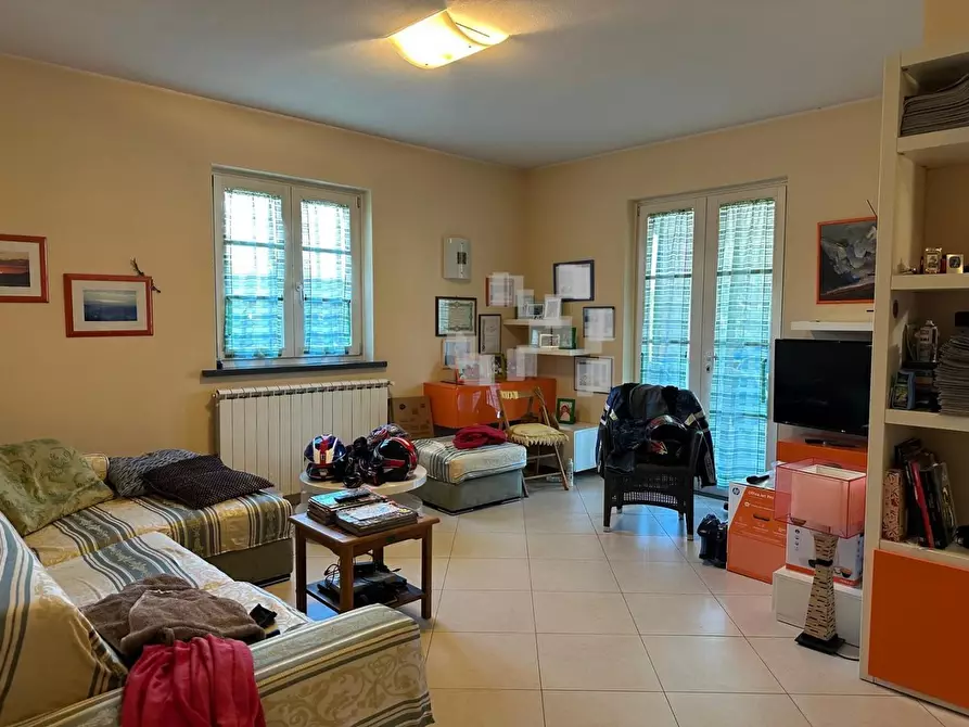 Immagine 7 di Villa in vendita  a Capannori