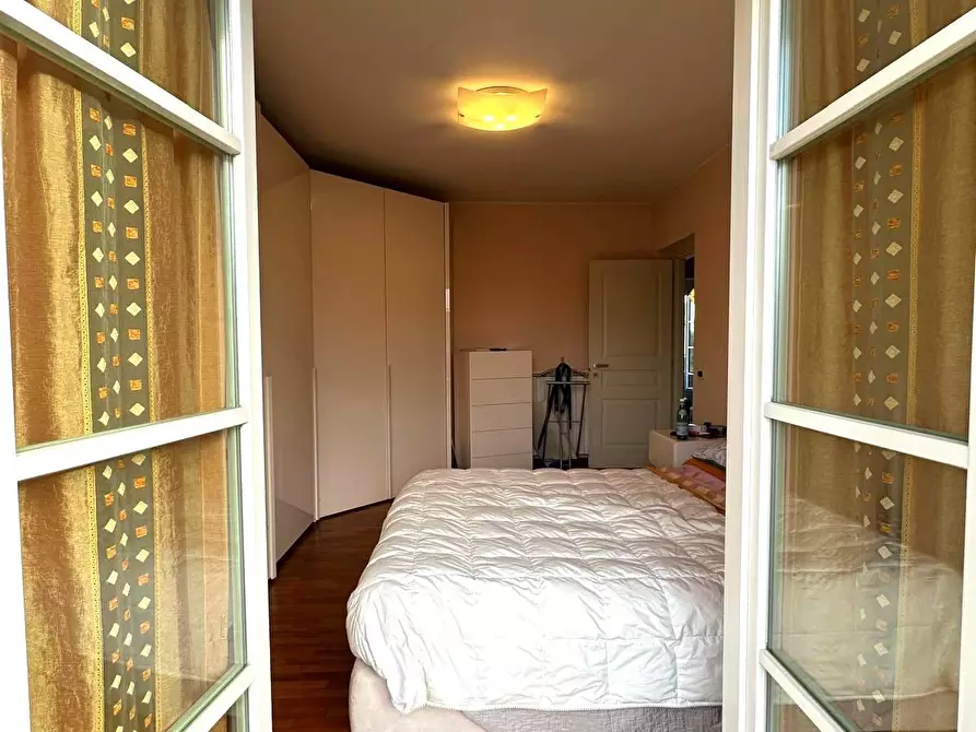 Immagine 42 di Villa in vendita  a Capannori