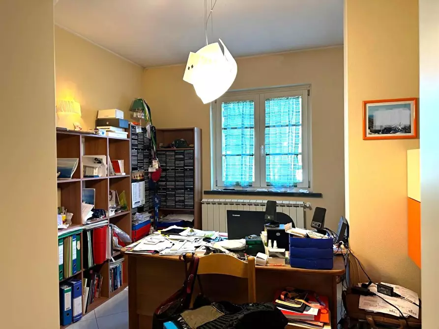 Immagine 9 di Villa in vendita  a Capannori