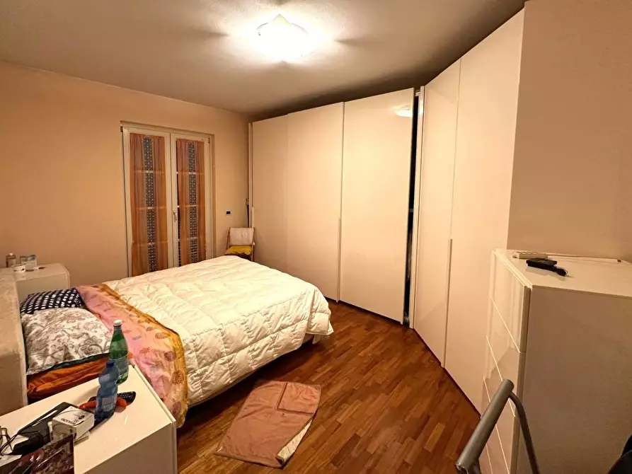 Immagine 37 di Villa in vendita  a Capannori