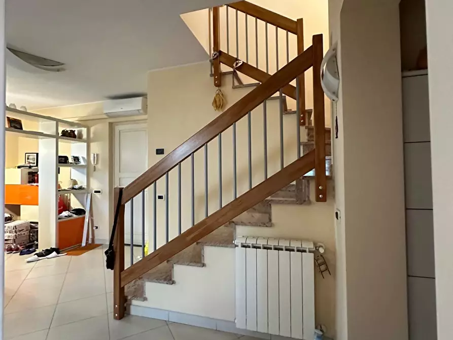 Immagine 27 di Villa in vendita  a Capannori