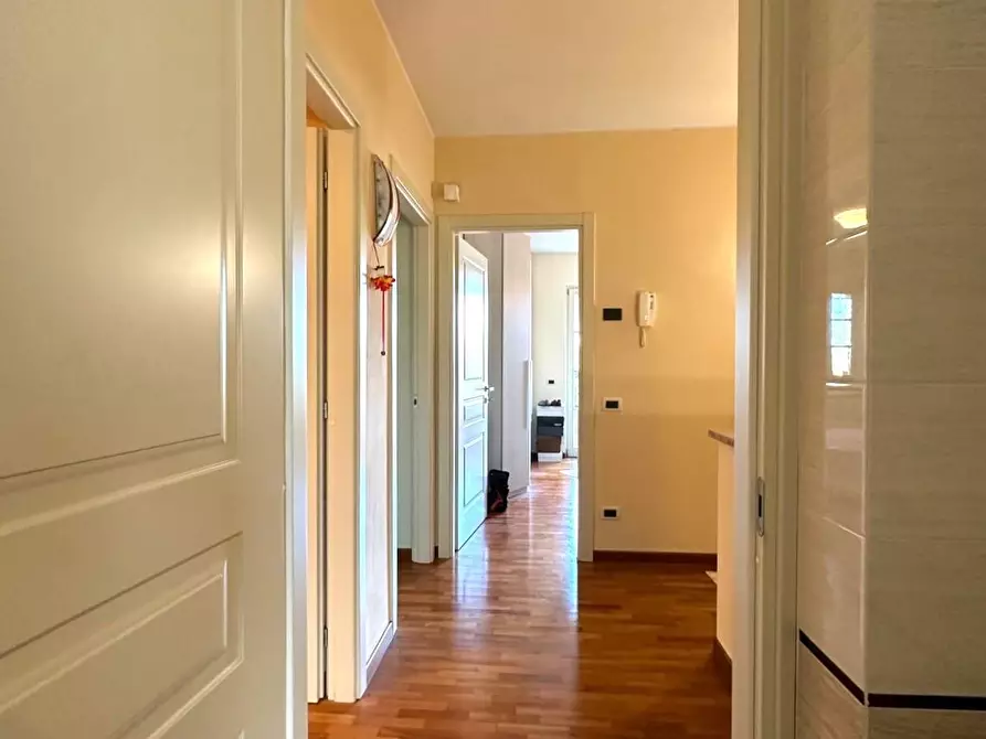 Immagine 28 di Villa in vendita  a Capannori