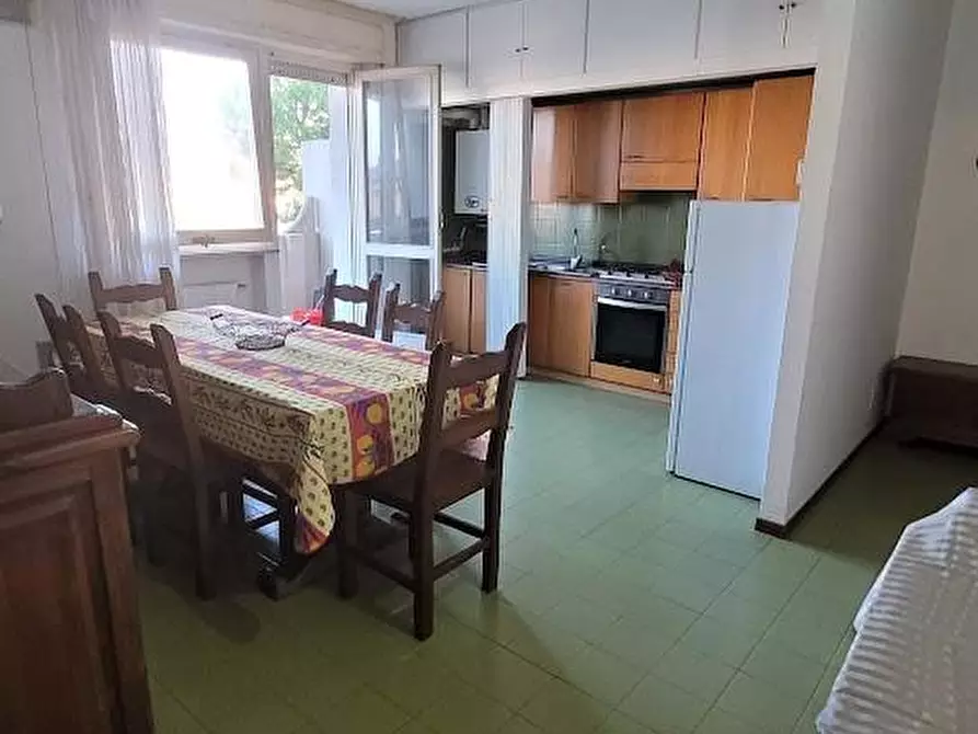 Immagine 1 di Appartamento in vendita  a Carrara