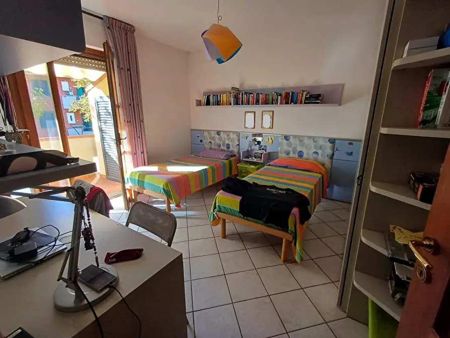 Immagine 5 di Appartamento in vendita  a Capraia E Limite