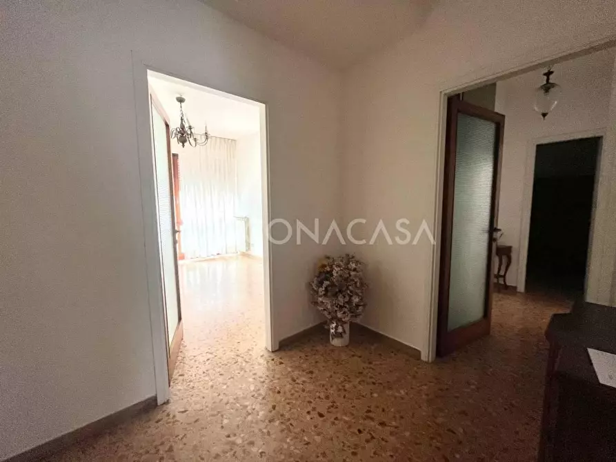 Immagine 11 di Appartamento in vendita  a Pontedera