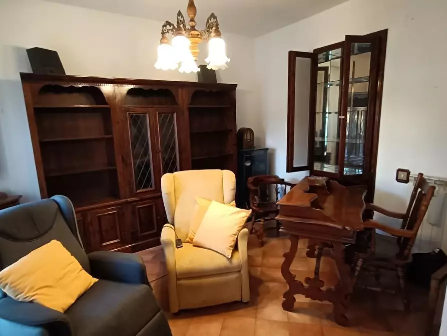 Immagine 2 di Appartamento in vendita  a Pisa