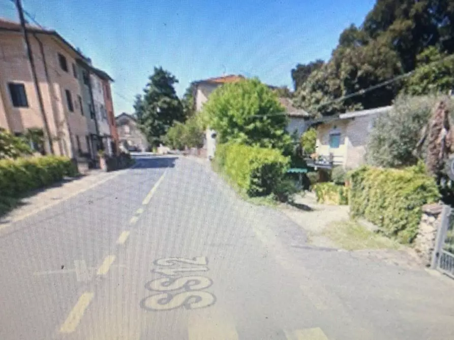 Immagine 4 di Appartamento in vendita  a Lucca