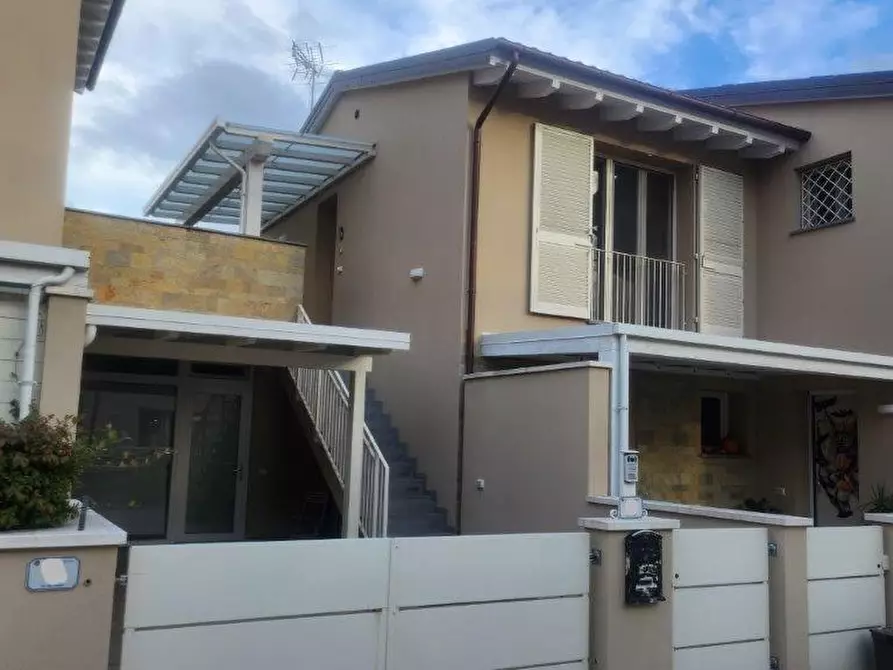 Immagine 34 di Appartamento in vendita  a Bientina