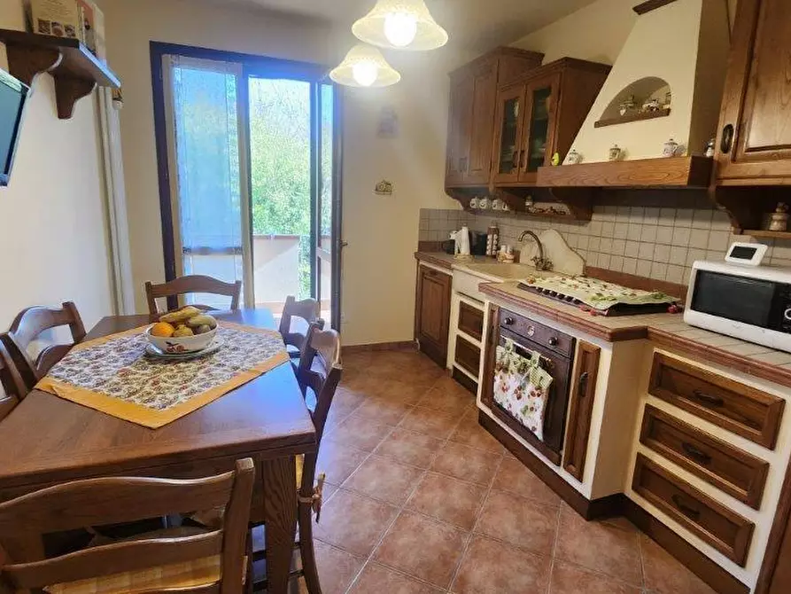 Immagine 2 di Appartamento in vendita  a Cascina