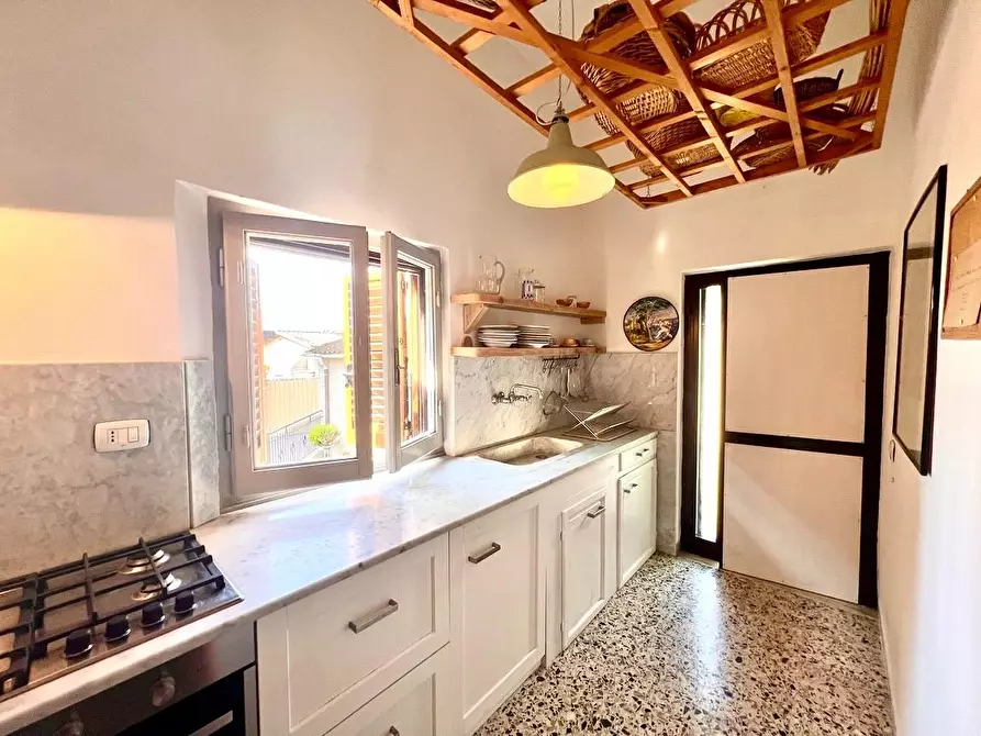 Immagine 3 di Casa semindipendente in vendita  a Seravezza