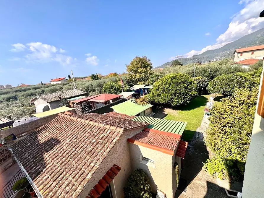 Immagine 20 di Casa semindipendente in vendita  a Seravezza