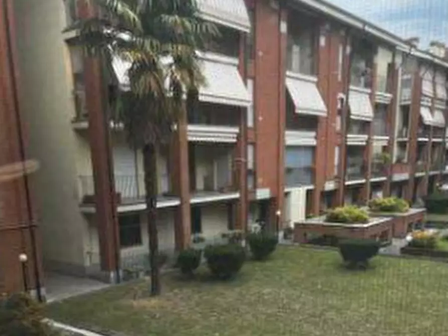 Immagine 9 di Appartamento in vendita  a Borgaro Torinese