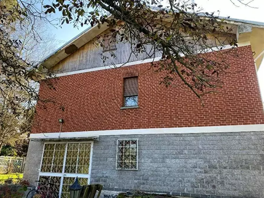 Immagine 2 di Villa in vendita  a Sciolze