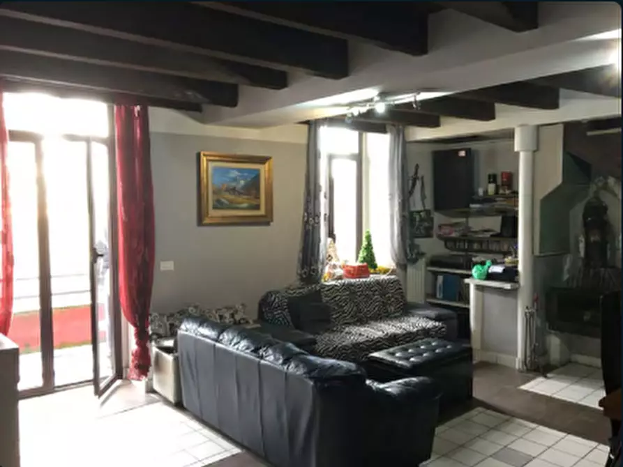 Immagine 12 di Appartamento in vendita  a Rivoli