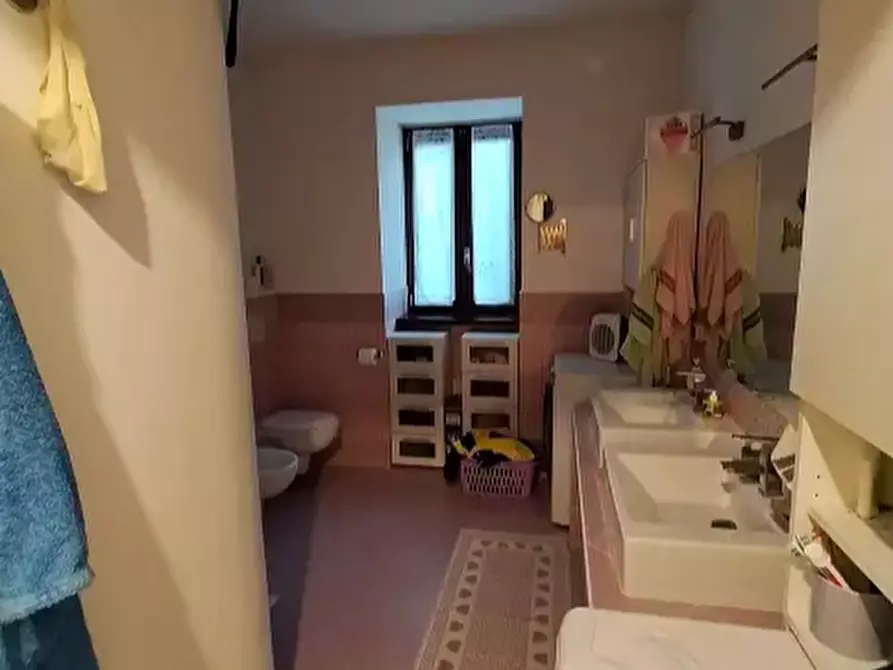 Immagine 8 di Casa semindipendente in vendita  a Cumiana