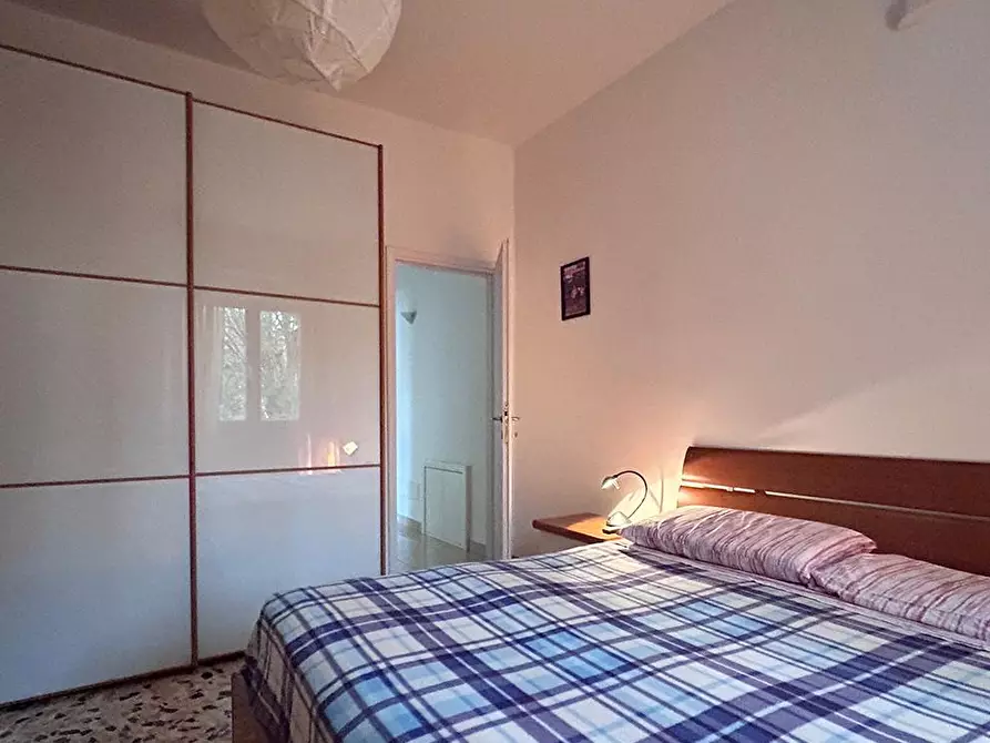 Immagine 13 di Appartamento in vendita  a Livorno