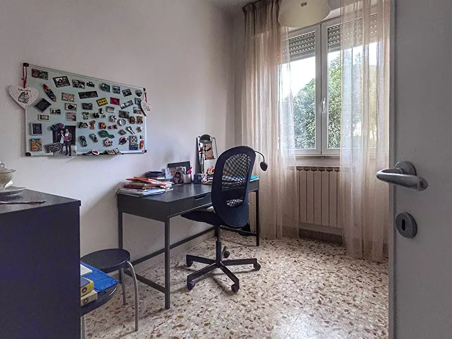 Immagine 15 di Appartamento in vendita  a Livorno