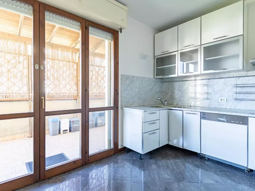 Immagine 21 di Appartamento in affitto  a Empoli