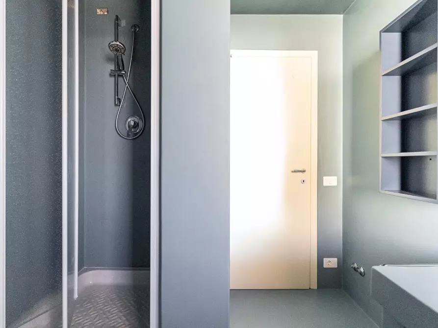 Immagine 48 di Appartamento in affitto  a Empoli