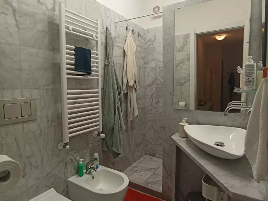 Immagine 14 di Appartamento in vendita  a Pisa