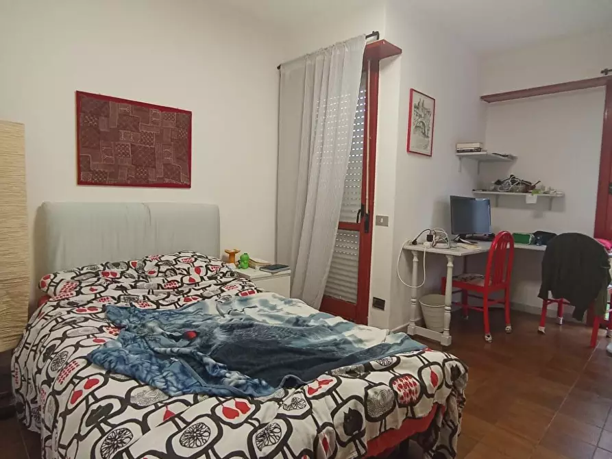 Immagine 21 di Appartamento in vendita  a Pisa