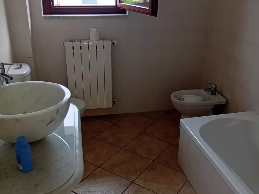 Immagine 12 di Villetta a schiera in vendita  a Carrara