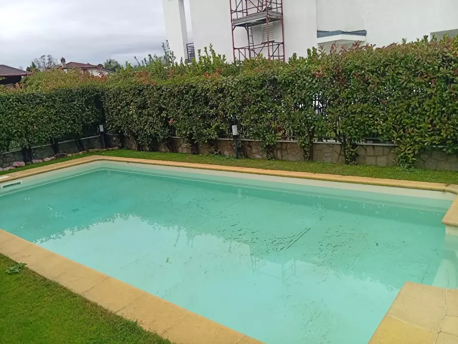 Immagine 15 di Villetta a schiera in vendita  a Carrara