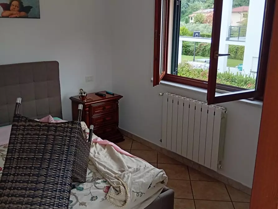 Immagine 9 di Villetta a schiera in vendita  a Carrara