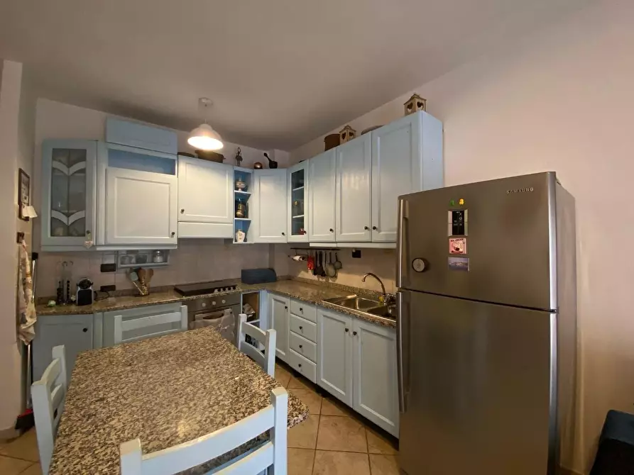 Immagine 5 di Appartamento in vendita  a Massa