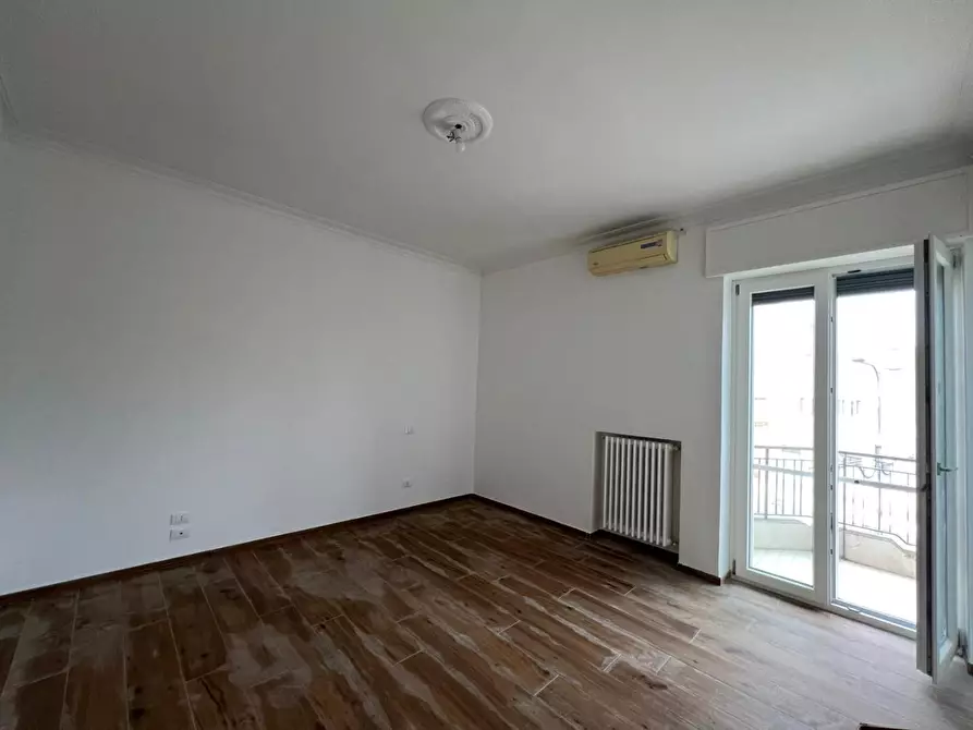 Immagine 18 di Ufficio in affitto  a Lecce