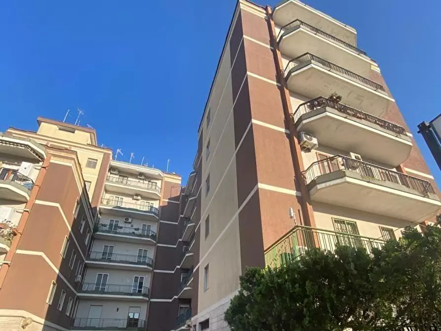 Immagine 1 di Ufficio in affitto  a Lecce