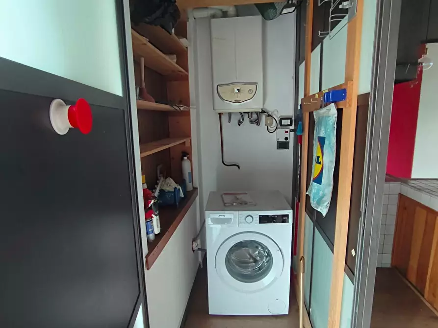 Immagine 21 di Appartamento in vendita  a Pisa