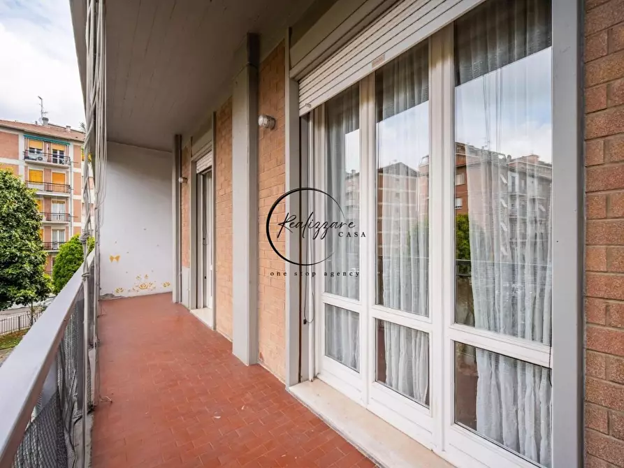 Immagine 2 di Appartamento in vendita  a Reggio Nell'emilia