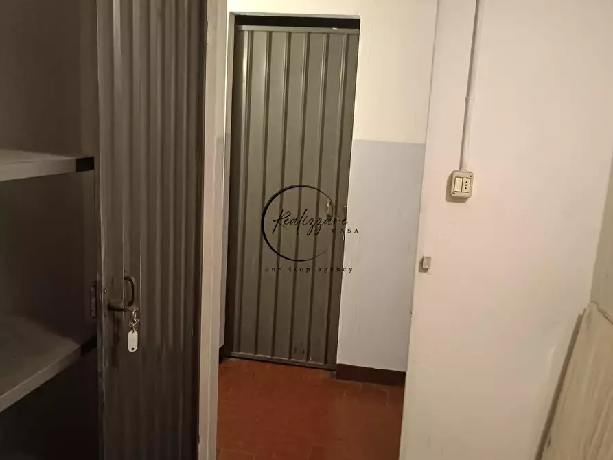 Immagine 13 di Appartamento in vendita  a Reggio Nell'emilia