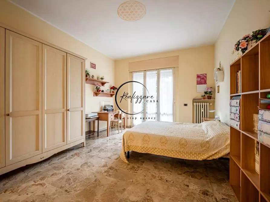 Immagine 7 di Appartamento in vendita  a Reggio Nell'emilia