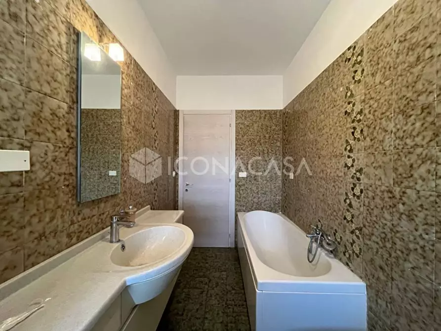 Immagine 24 di Appartamento in vendita  a Pontedera