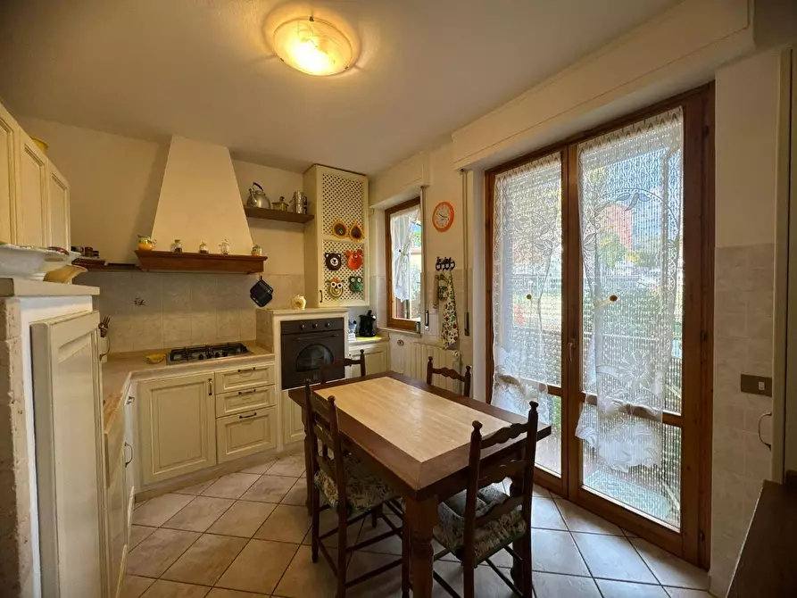 Immagine 10 di Casa bifamiliare in vendita  a Sovicille