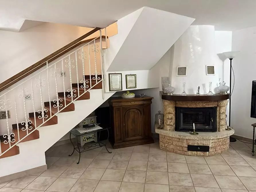 Immagine 1 di Casa bifamiliare in vendita  a Sovicille