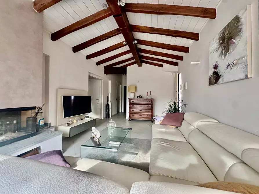 Immagine 9 di Appartamento in vendita  a Massa