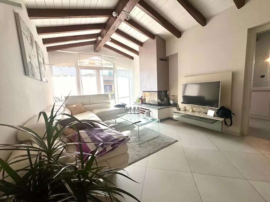 Immagine 10 di Appartamento in vendita  a Massa