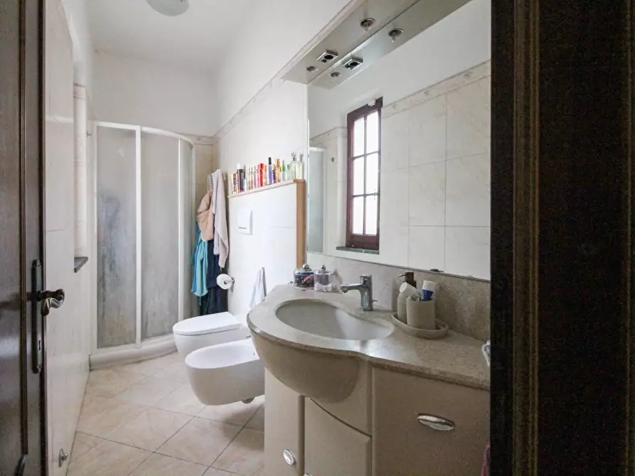 Immagine 15 di Casa bifamiliare in vendita  a Cascina