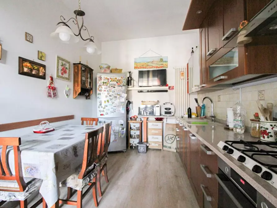 Immagine 11 di Casa bifamiliare in vendita  a Cascina