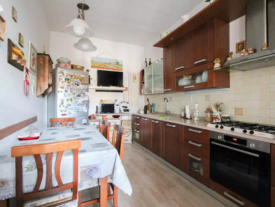 Immagine 10 di Casa bifamiliare in vendita  a Cascina