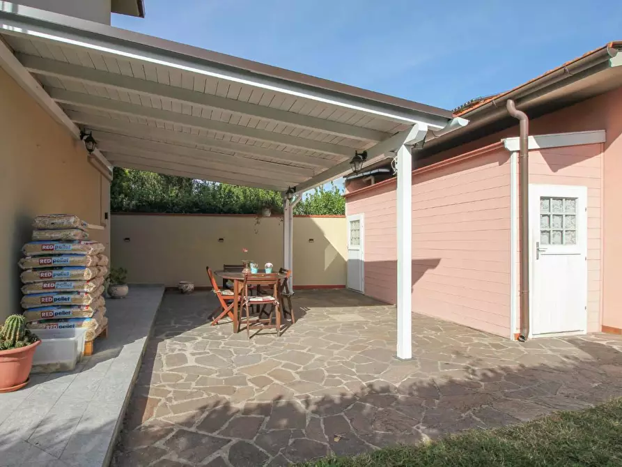 Immagine 35 di Casa bifamiliare in vendita  a Cascina