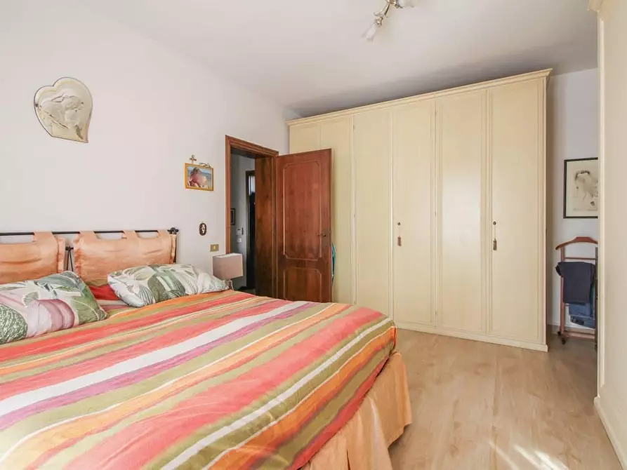 Immagine 18 di Casa bifamiliare in vendita  a Cascina